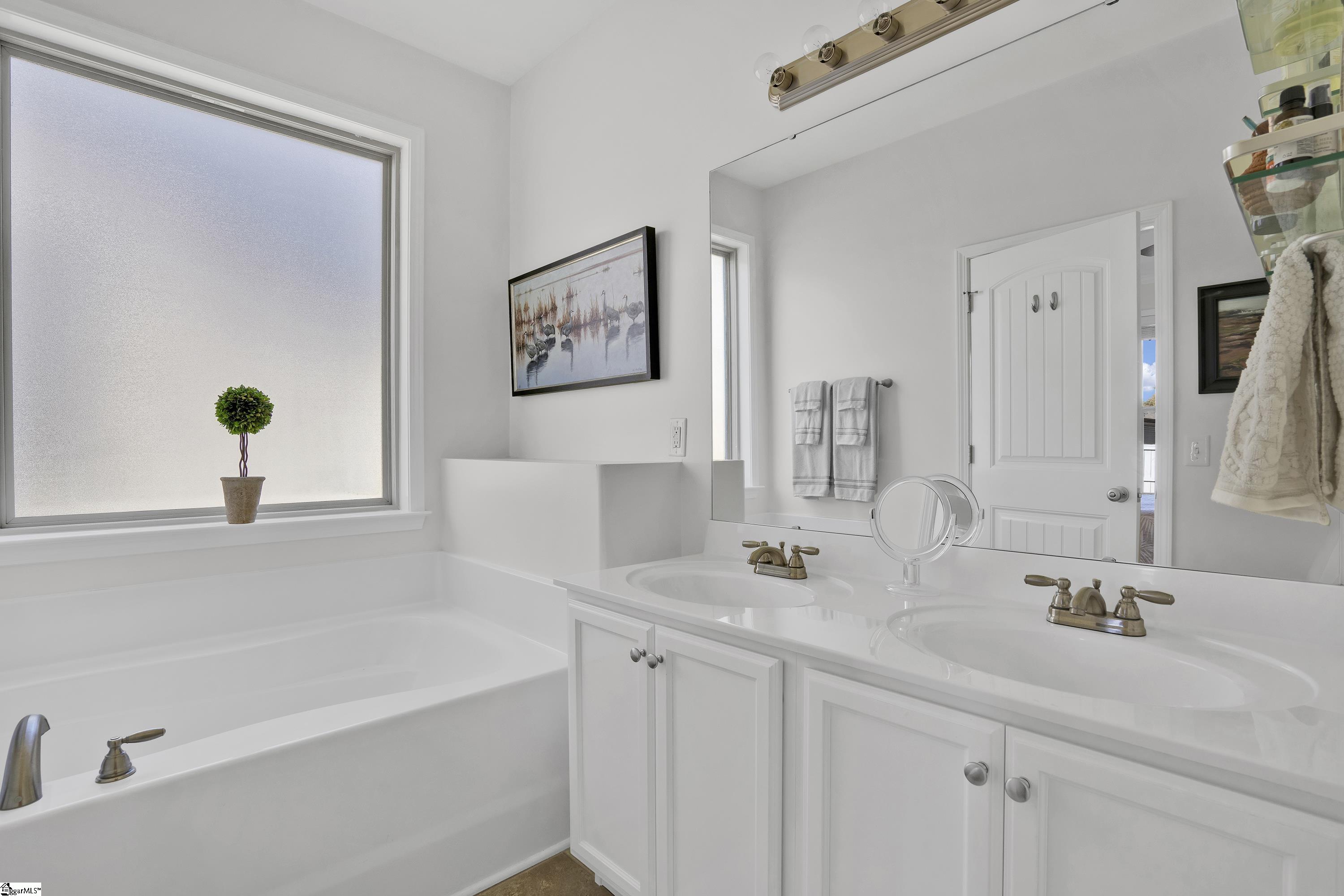 214 Downs Road Greenville, SC 29617 - Photo 12 of 19