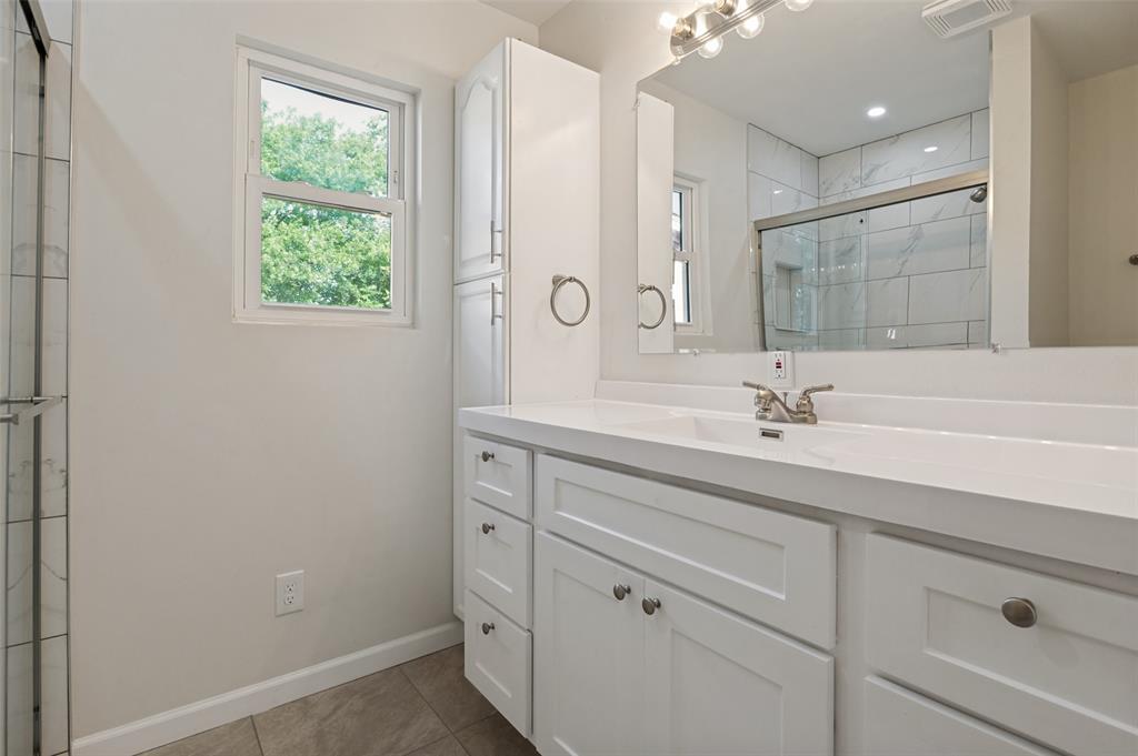 3811 Rolinda Drive Dallas, TX 75211 - Photo 19 of 22