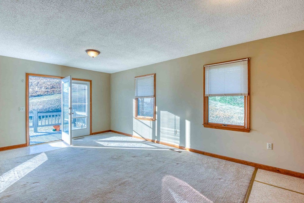 101 Riley Drive Chilhowie, VA 24319 - Photo 21 of 29 Gallery Image 21