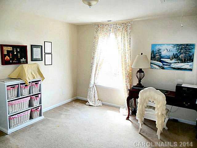 1915 Dundalk Road Charlotte, NC 28270 - Photo 14 of 16