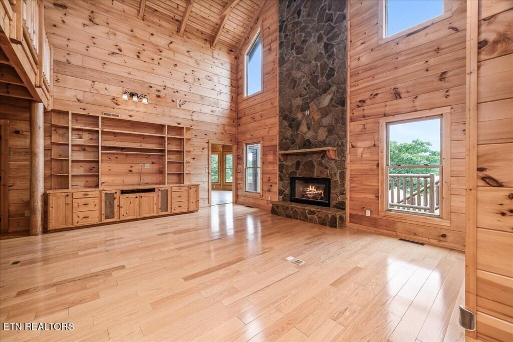 2442 Long Branch Road Spencer, TN 38585 - Photo 6 of 52 long10