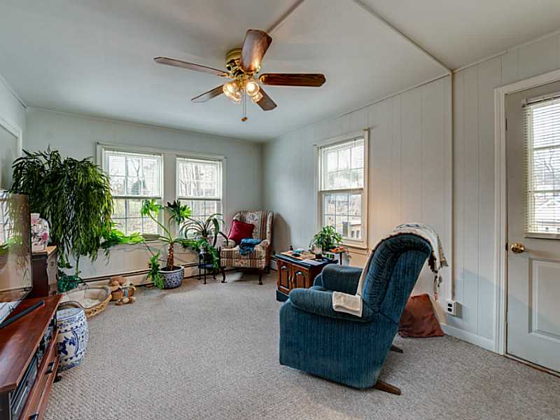 370 Dunlap Street Woonsocket, RI 02895 - Photo 10 of 24 Living Room. Second Floor