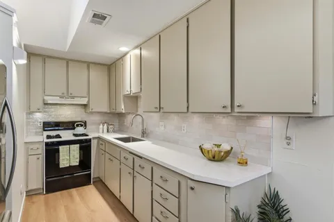 $699,000 | 520 Felix Way, San Jose, CA 95125