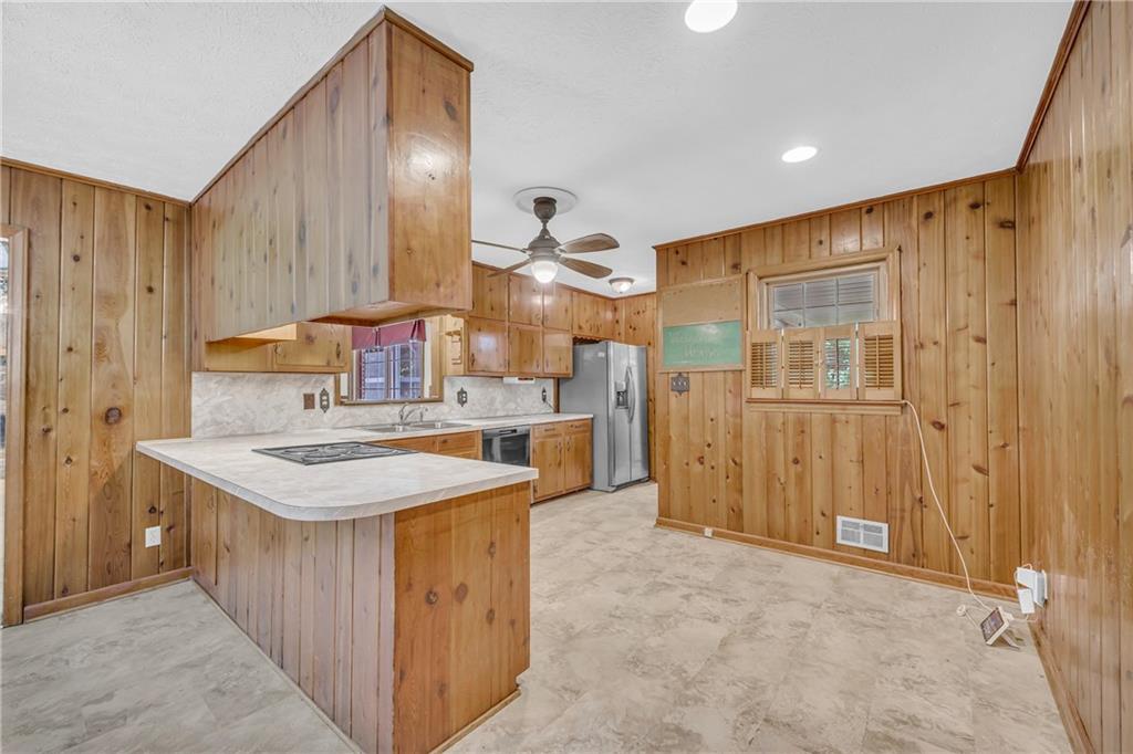 2164 Old Rex Morrow Road Morrow, GA 30260 - Photo 5 of 29