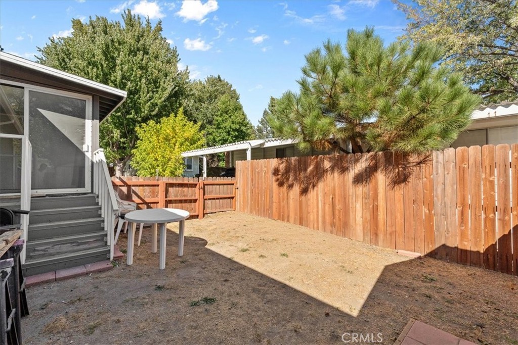 22899 Byron Road Crestline, CA 92325 - Photo 27 of 36