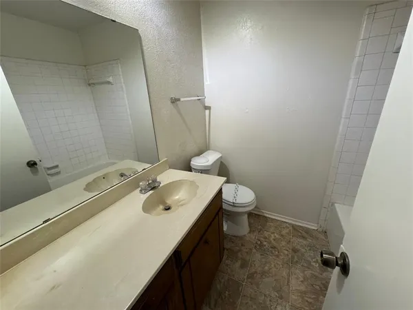 $1,900 | 5604 Macgregor Drive, Haltom City, TX 76148