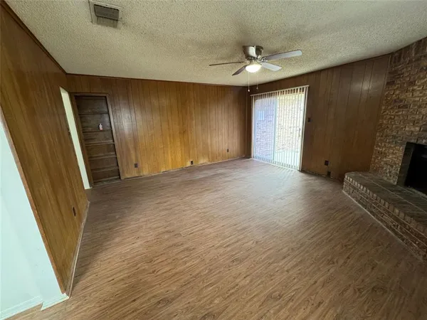 $1,900 | 5604 Macgregor Drive, Haltom City, TX 76148