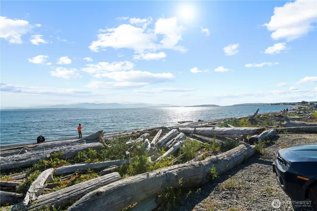 $389,000 | 1251 South Dewey Drive, Coupeville, WA 98239