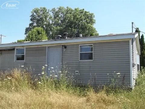 5744 Lange Road Howell, MI 48843 - Photo 3 of 5 20132290-2.JPG