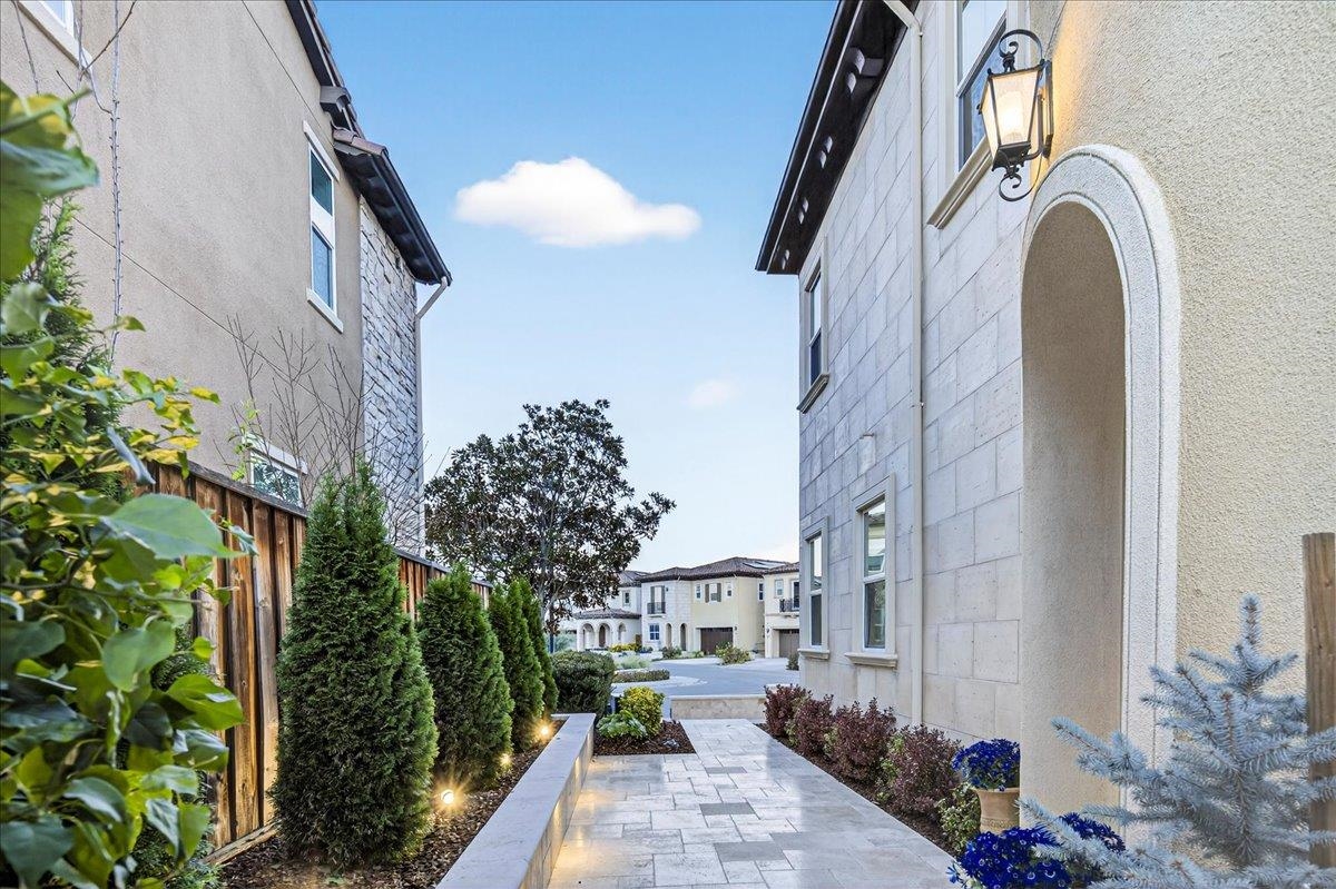 249 Zinnia Court San Ramon, CA 94582 - Photo 7 of 60