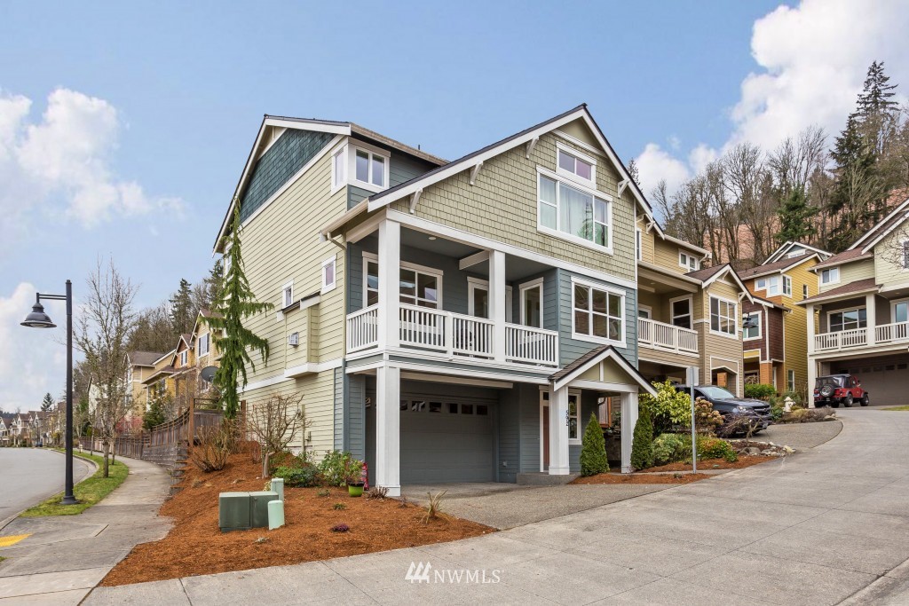 592 Alpine Ridge Place Northwest Issaquah, WA 98027 - Photo 1 of 25