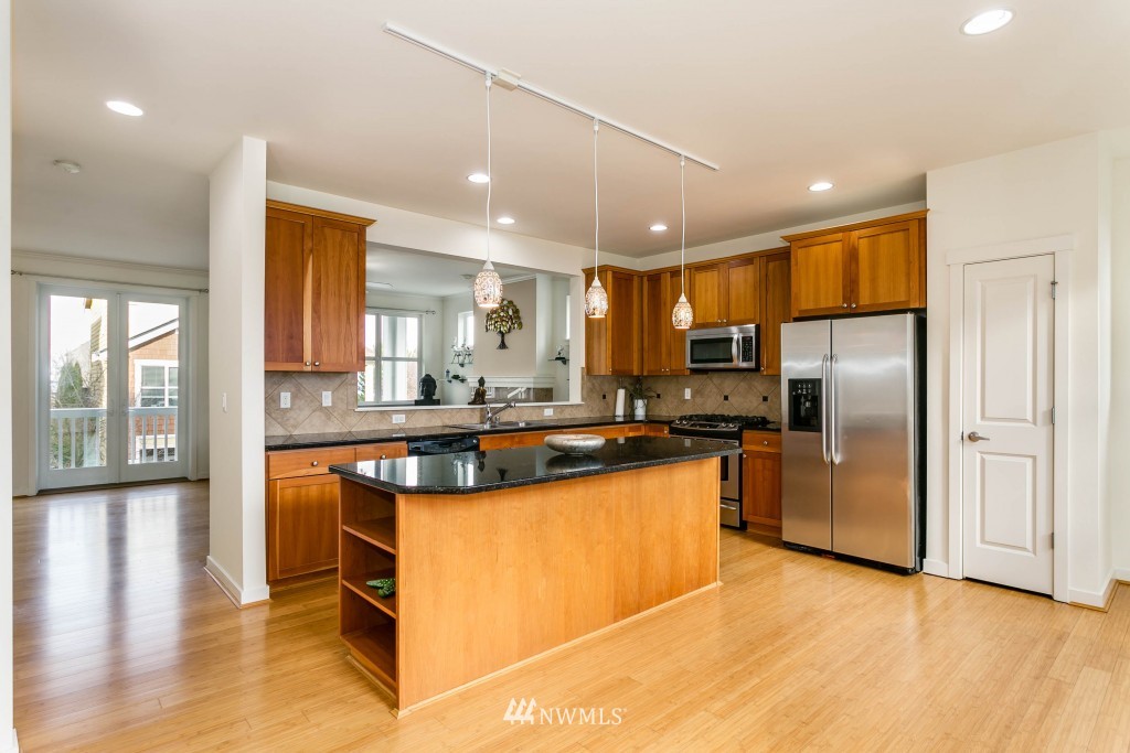 592 Alpine Ridge Place Northwest Issaquah, WA 98027 - Photo 12 of 25