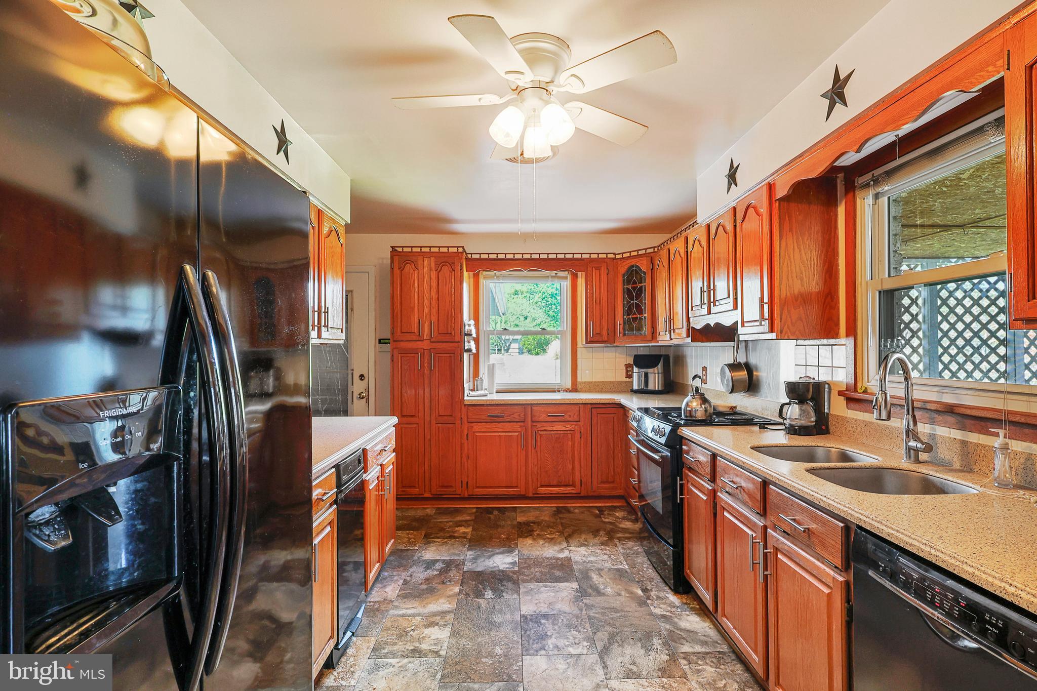 7977 Knobley Road Keyser, WV 26726 - Photo 20 of 44 Kitchen