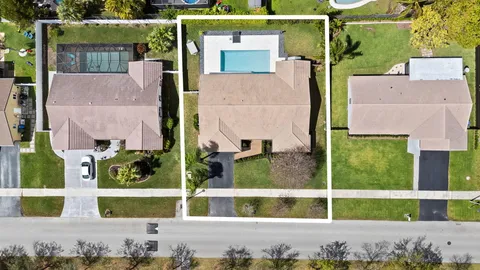 $669,000 | 7836 Sunflower Drive, Margate, FL 33063