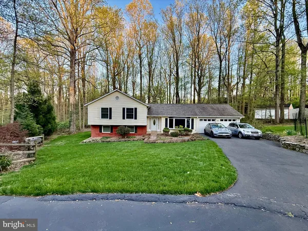 $3,400 | 12220 Tall Pines Court, Fairfax, VA 22030