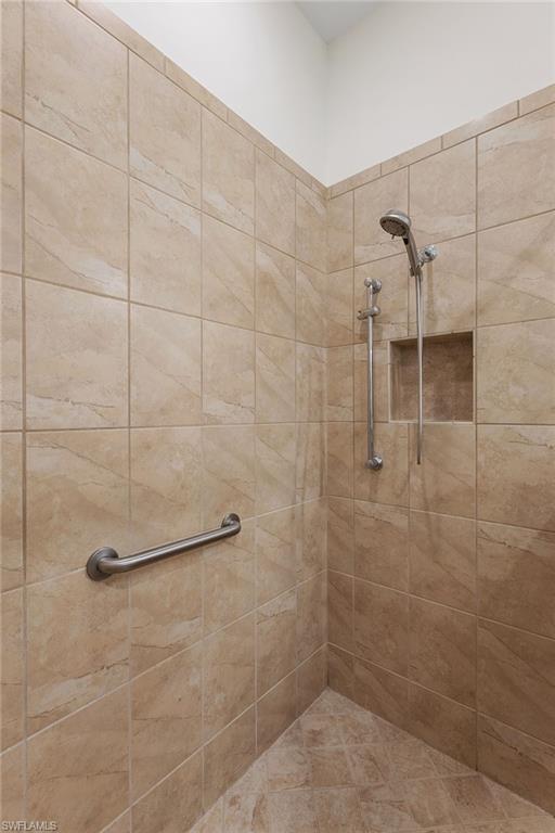 7393 Moorgate Point Way Naples, FL 34113 - Photo 21 of 49