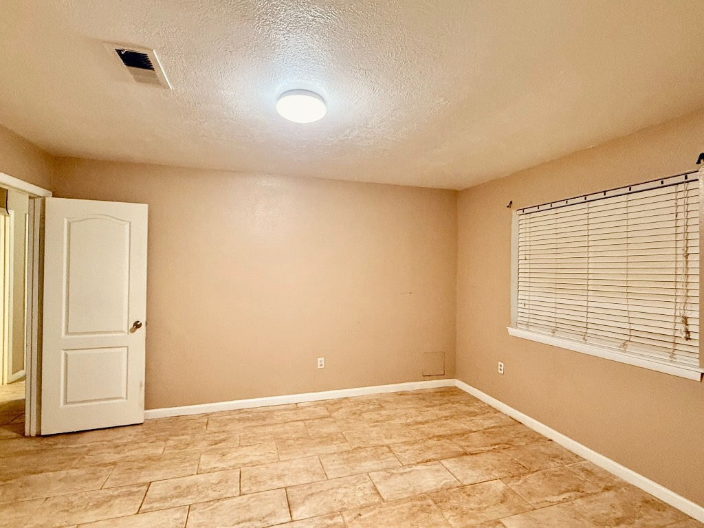 9610 Crail Drive Spring, TX 77379 - Photo 10 of 12