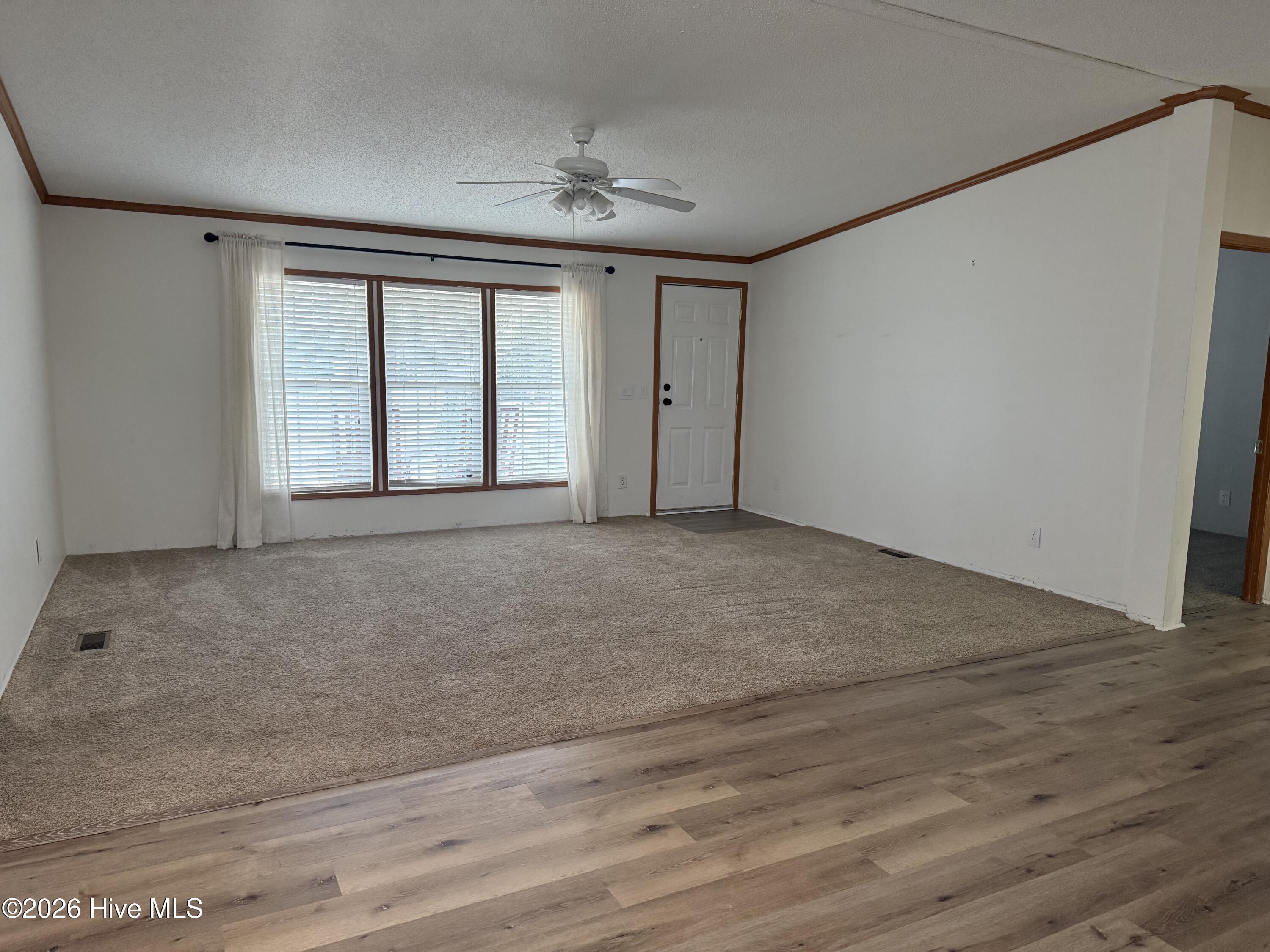 5464 Reedy Branch Road Winterville, NC 28590 - Photo 2 of 10 Den