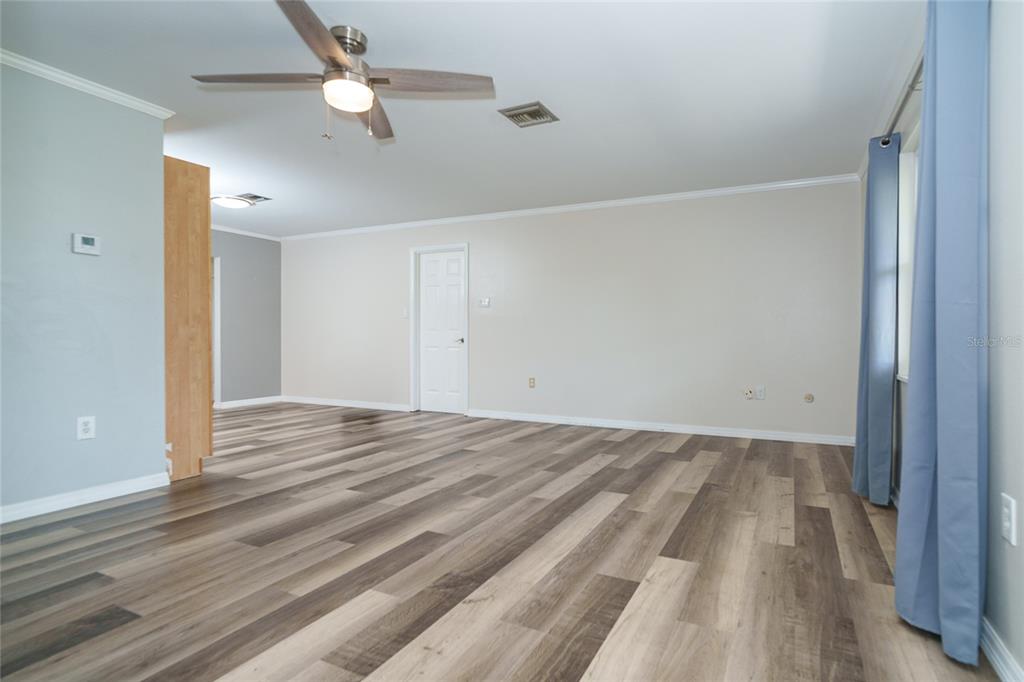 22129 Rochester Avenue Port Charlotte, FL 33952 - Photo 10 of 38 Gallery Image 10