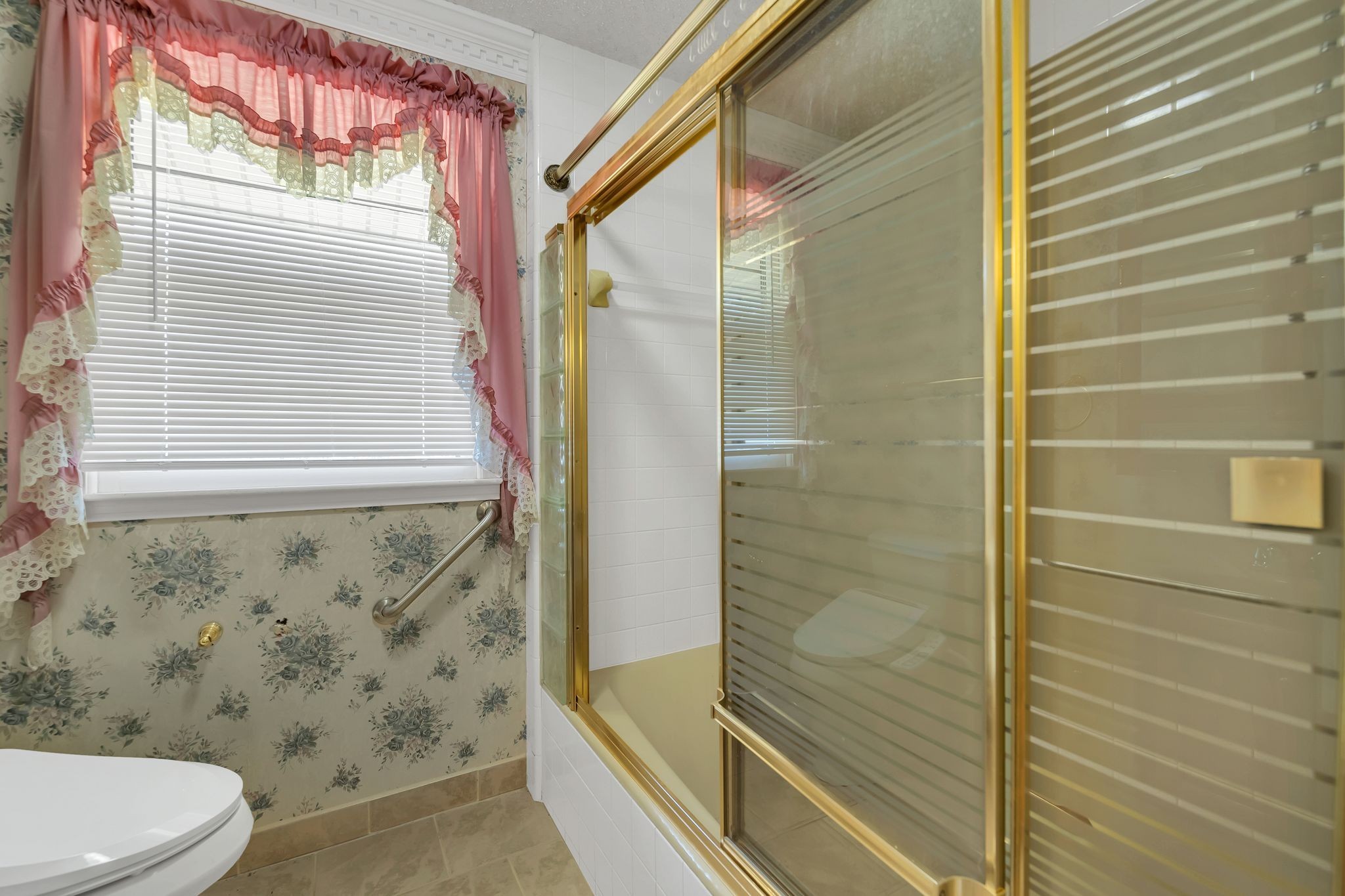 11075 Old Lebanon Road Murfreesboro, TN 37129 - Photo 26 of 44 a bathroom with a toilet and a shower