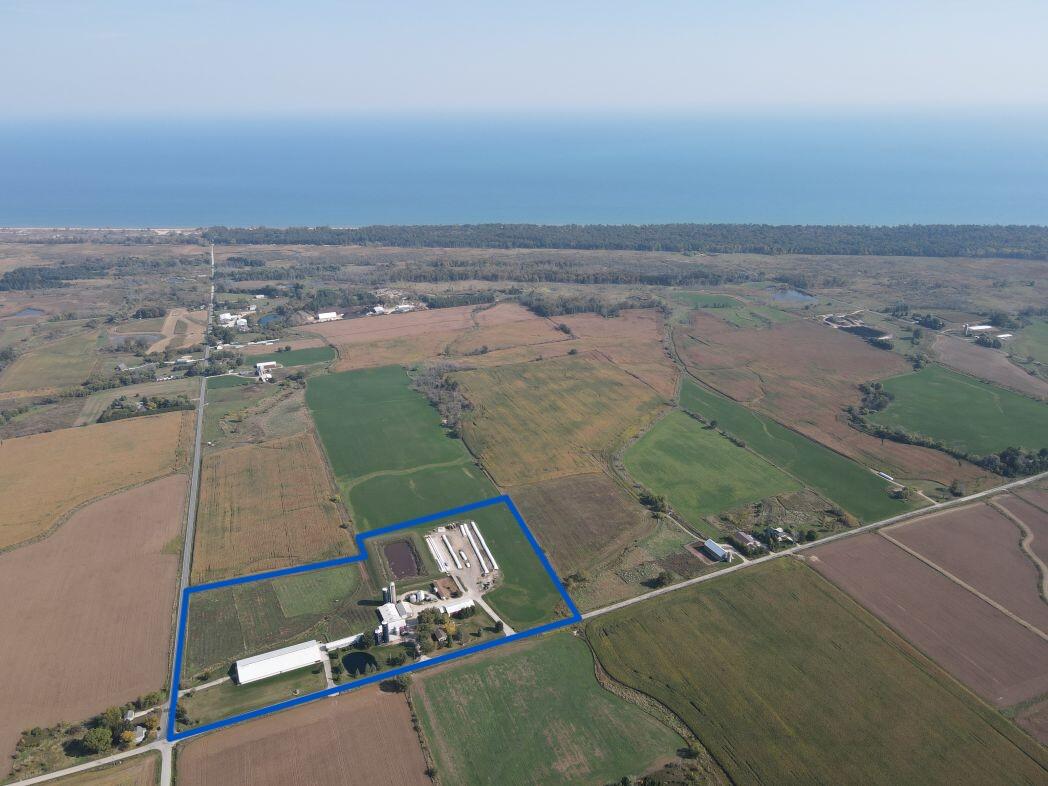 8223 Middle Road Oostburg, WI 53070 - Photo 12 of 74 DJI_0152