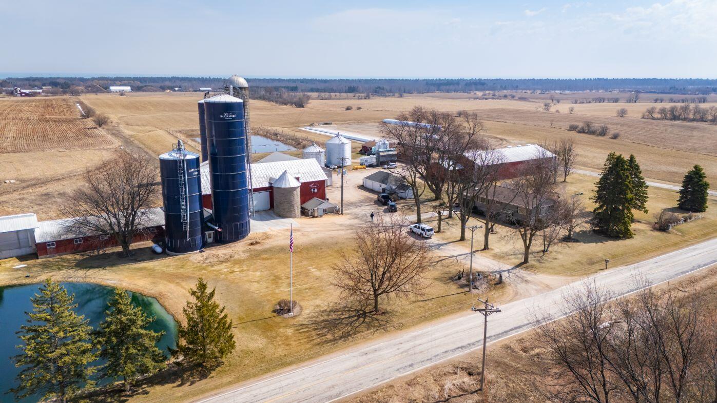 8223 Middle Road Oostburg, WI 53070 - Photo 19 of 74 DJI_20260330131223_0691_D