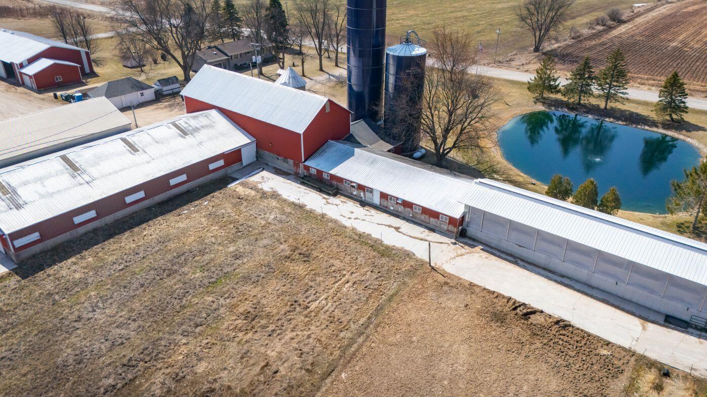 8223 Middle Road Oostburg, WI 53070 - Photo 28 of 74 DJI_20260330132305_0723_D