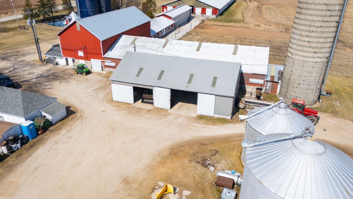 8223 Middle Road Oostburg, WI 53070 - Photo 30 of 74 DJI_20260330132557_0733_D