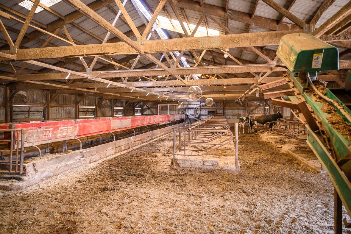 8223 Middle Road Oostburg, WI 53070 - Photo 38 of 74 DSC_4109