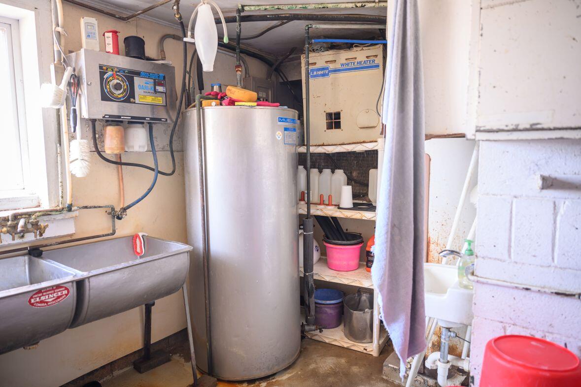 8223 Middle Road Oostburg, WI 53070 - Photo 47 of 74 DSC_4159