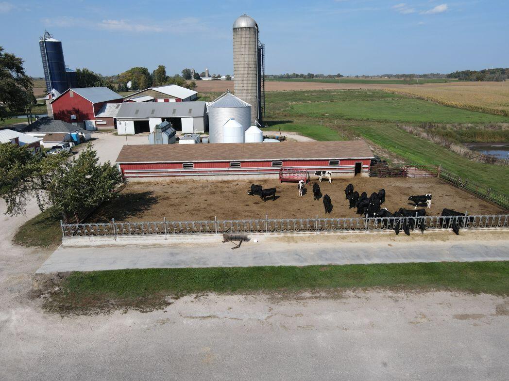 8223 Middle Road Oostburg, WI 53070 - Photo 6 of 74 DJI_0132