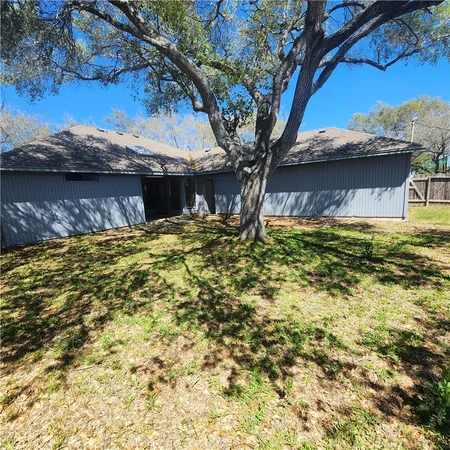 $1,850 | 7301 Diamond Ridge Drive, Corpus Christi, TX 78413