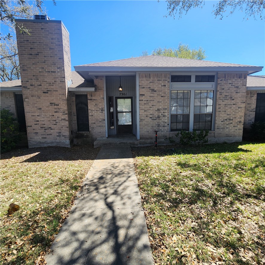 7301 Diamond Ridge Drive Corpus Christi, TX 78413 - Photo 2 of 20