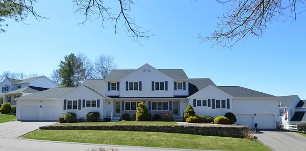 $700,000 | 3 Oak View Terrace, Unit 3, Franklin, MA 02038