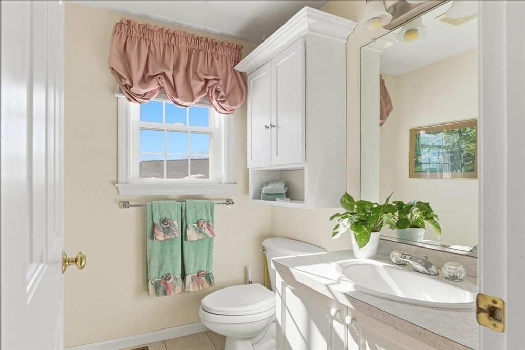 3 Oak View Terrace, Unit 3 Franklin, MA 02038 - Photo 15 of 41