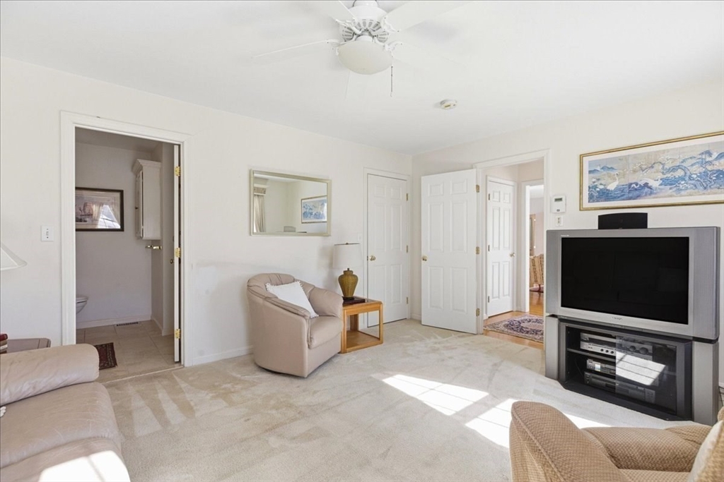 3 Oak View Terrace, Unit 3 Franklin, MA 02038 - Photo 17 of 41