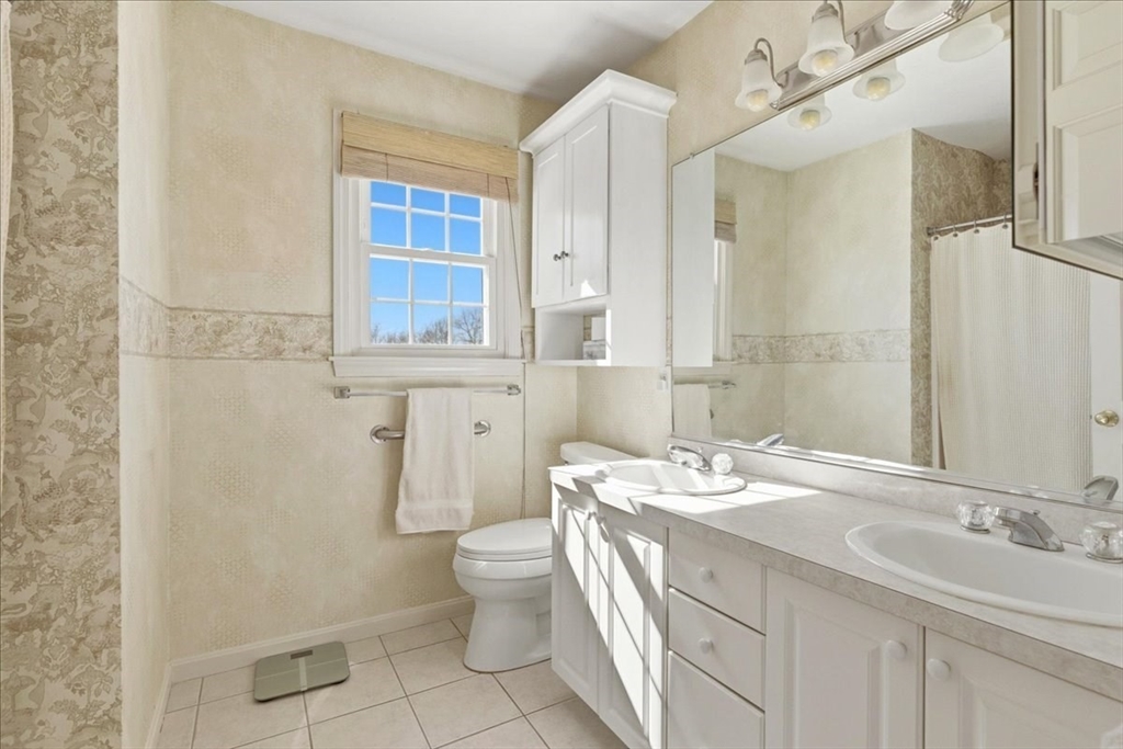 3 Oak View Terrace, Unit 3 Franklin, MA 02038 - Photo 27 of 37