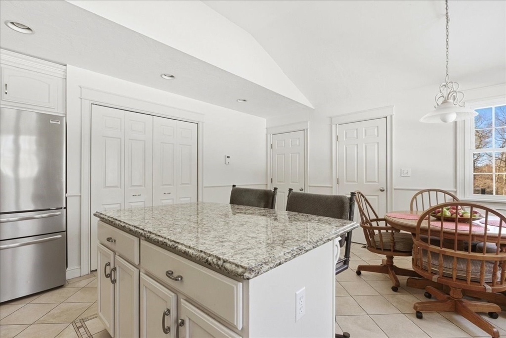 3 Oak View Terrace, Unit 3 Franklin, MA 02038 - Photo 6 of 40