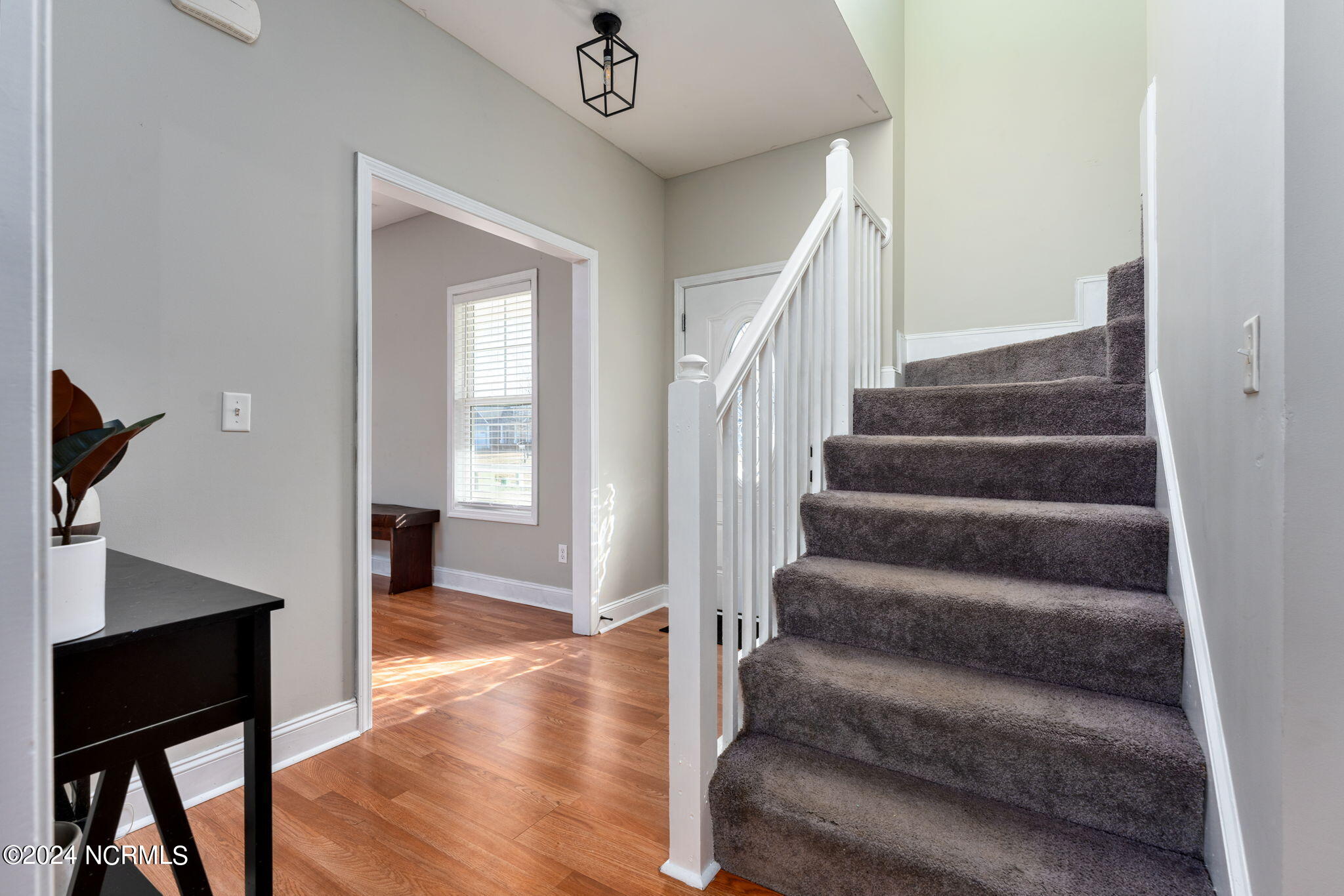 104 Babbling Creek Road Rocky Point, NC 28457 - Photo 7 of 12 foyer