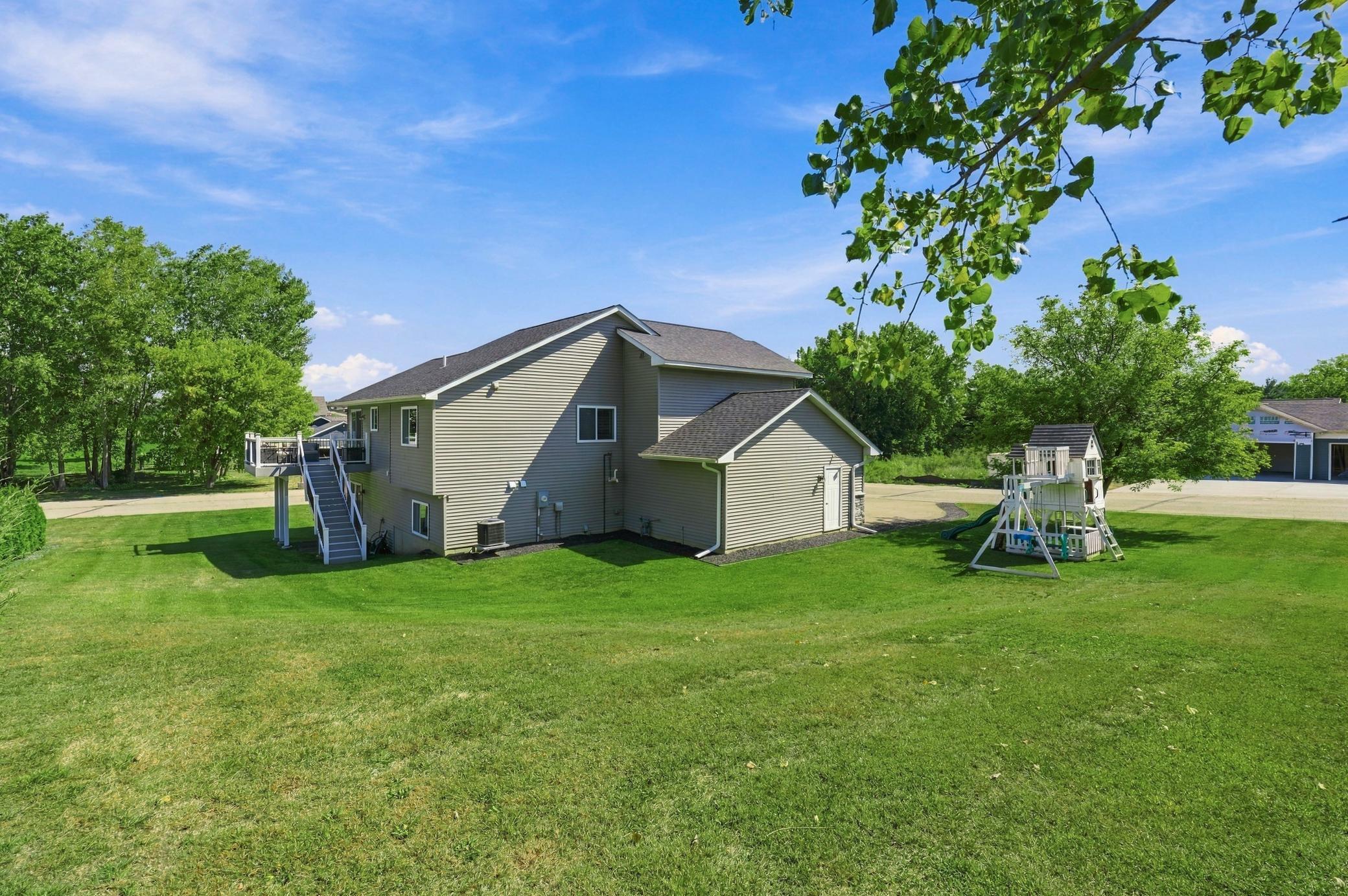 2060 Pleasant Drive Prescott, WI 54021 - Photo 26 of 30 Gallery Image 26