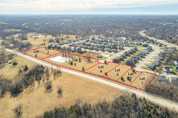 $160,000 | 1708 Northeast Bluff Street, Lee's Summit, MO 64086