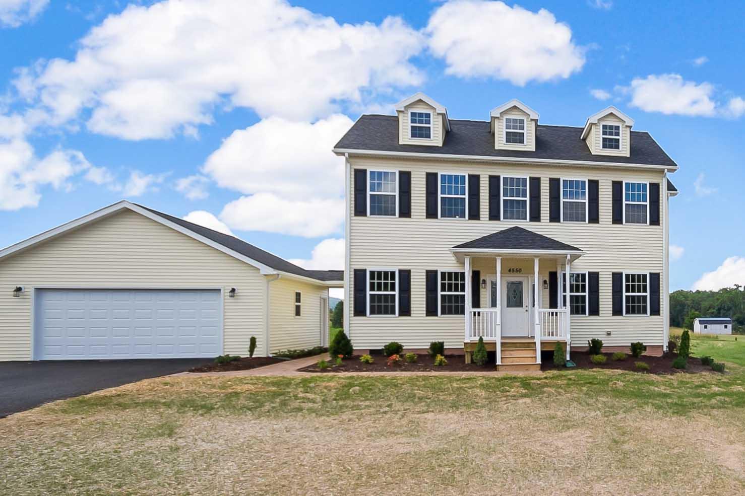 4550 Old Stage Road Radford, VA 24141 - Photo 1 of 34 front