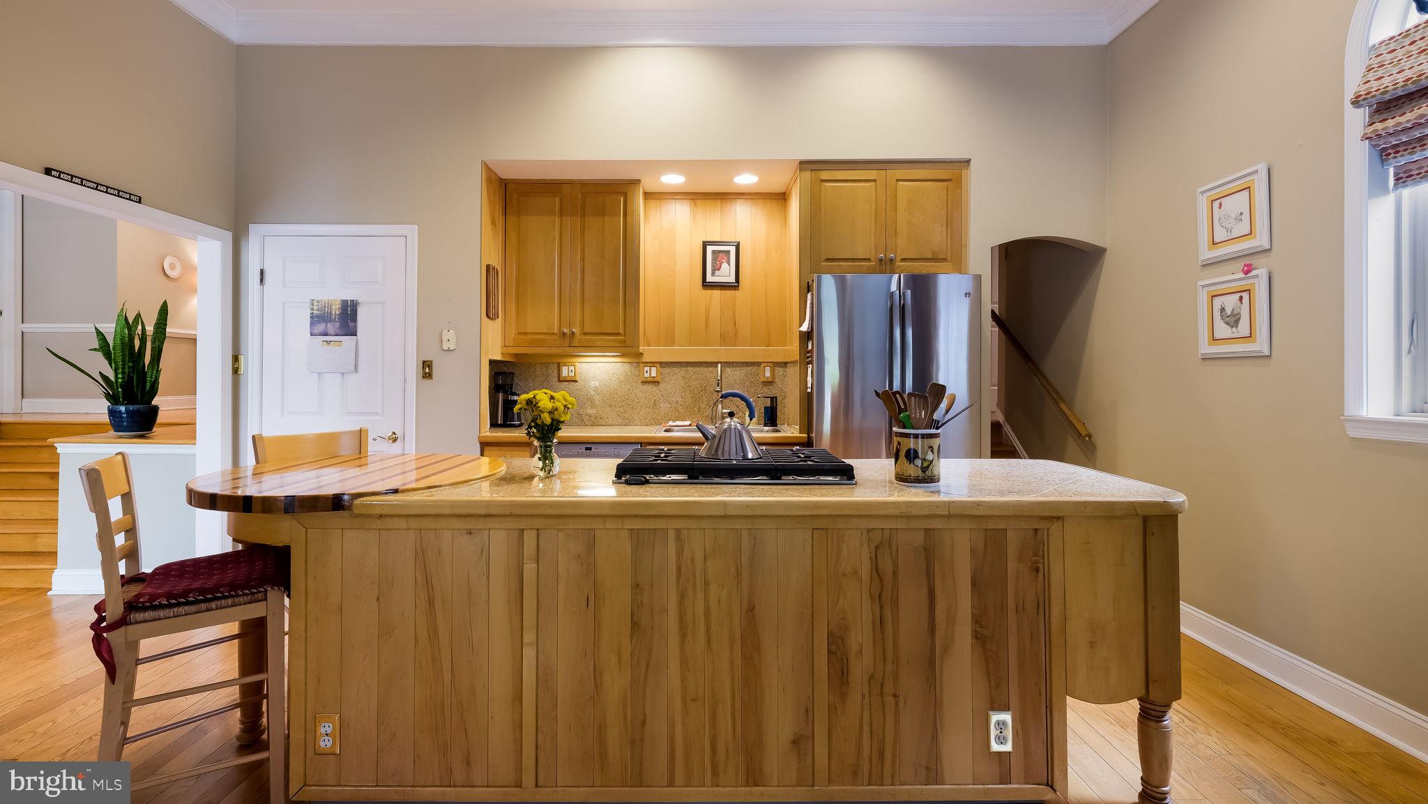 235 Painter Road Media, PA 19063 - Photo 20 of 59 Kitchen with vaulted ceiling