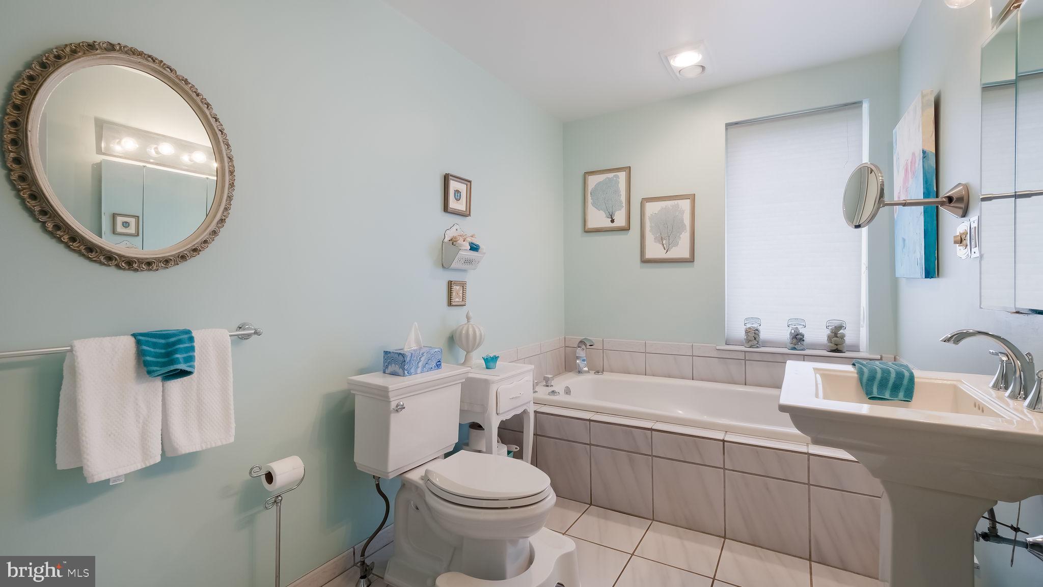 235 Painter Road Media, PA 19063 - Photo 31 of 59 Full bath