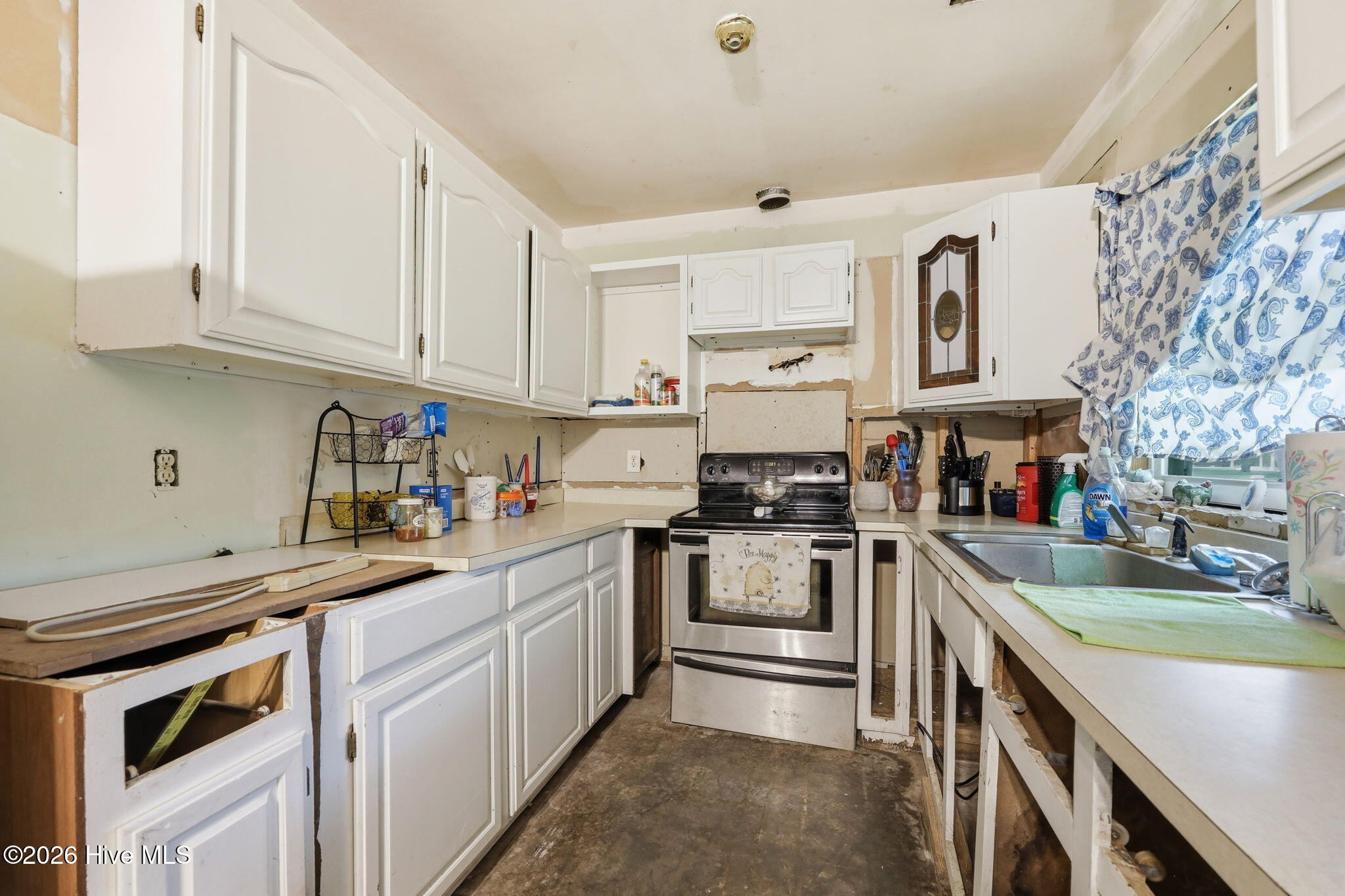 1239 Hibbs Road Newport, NC 28570 - Photo 9 of 17 Kitchen