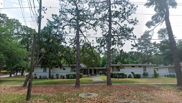 $950 | 165 North May Street, Unit 8, Southern Pines, NC 28387