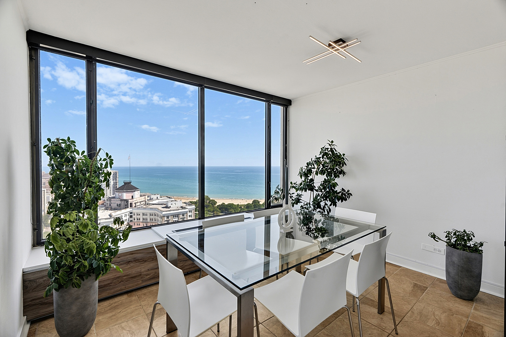 5455 North Sheridan Road, Unit 3515 Chicago, IL 60640 - Photo 23 of 68