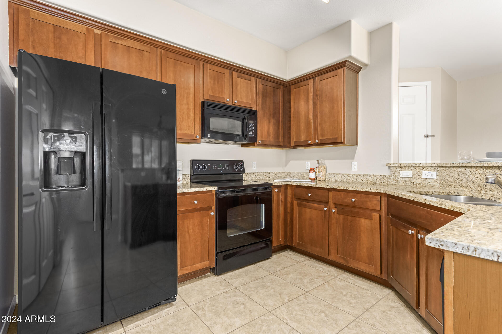 3330 South Gilbert Road, Unit 1016 Chandler, AZ 85286 - Photo 8 of 27 Kitchen