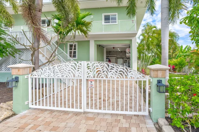 $2,999,000 | 151 Ave G, Marathon, FL 33050