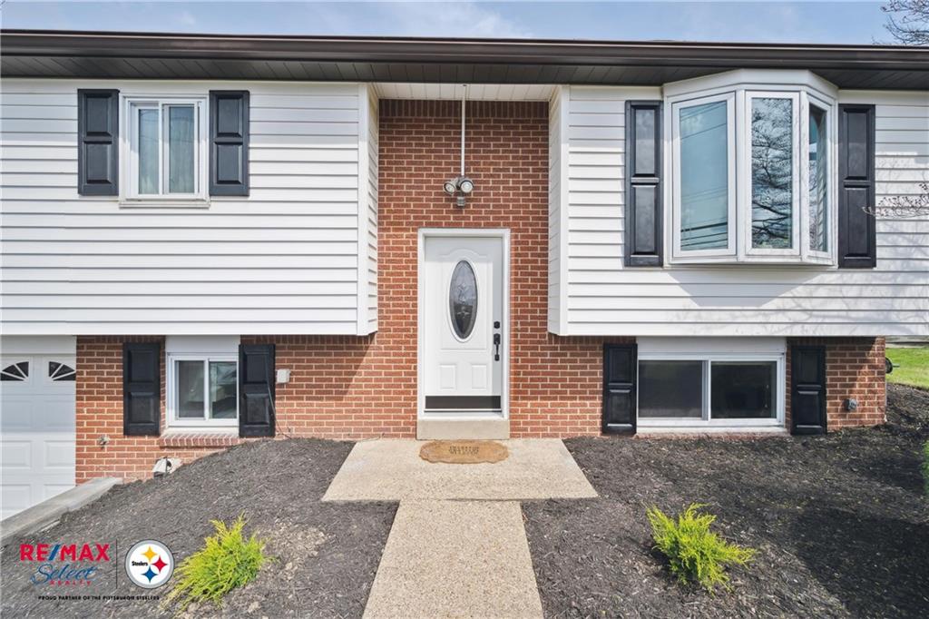 132 Shafer Road Coraopolis, PA 15108 - Photo 3 of 39 a front view of a house
